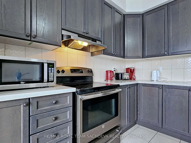 95 Fred Jackman Ave — Photo 16