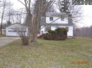 1264 Twinsburg Rd E, Macedonia, OH 44056