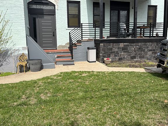 5th image of 80 Ray St