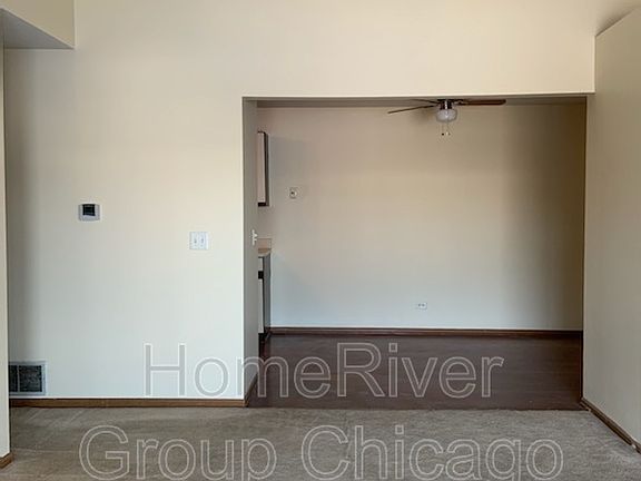 2nd image of 21W581 North Ave APT 45