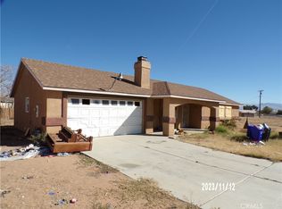 15855 Wanaque Rd, Apple Valley, CA 92307