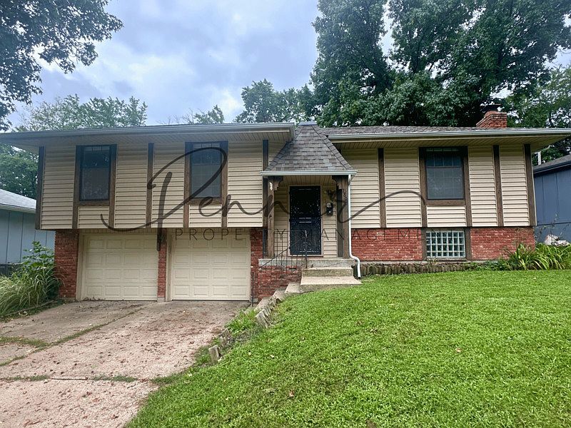 1st image of 7805 E 105th St