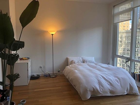 3rd image of 885 6th Ave APT 15C
