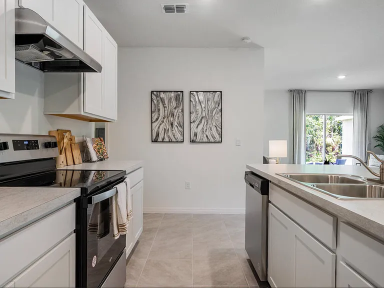 12276 SW Nettuno Way — Photo 9