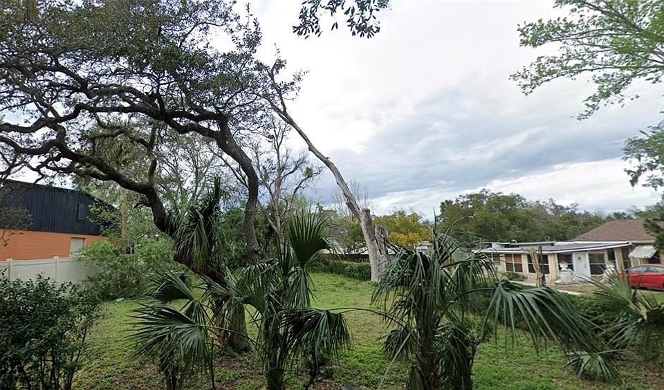 2nd image of 213 LINCOLN AVENUE LOT 4