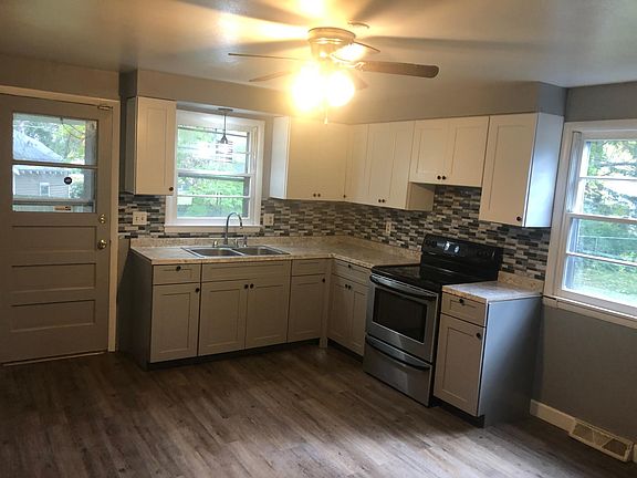 2nd image of 229 Riverdale Dr #2
