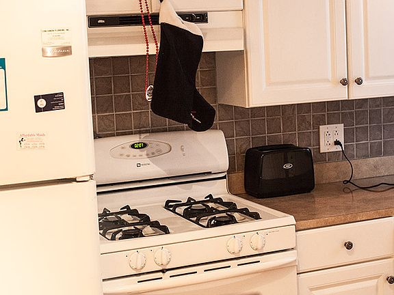 2nd image of 1913 Larkins Way #1