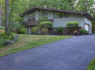 15 Knollbrook Ln E, Painted Post, NY 14870
