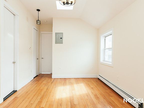 4th image of 22 Woodbine St #4