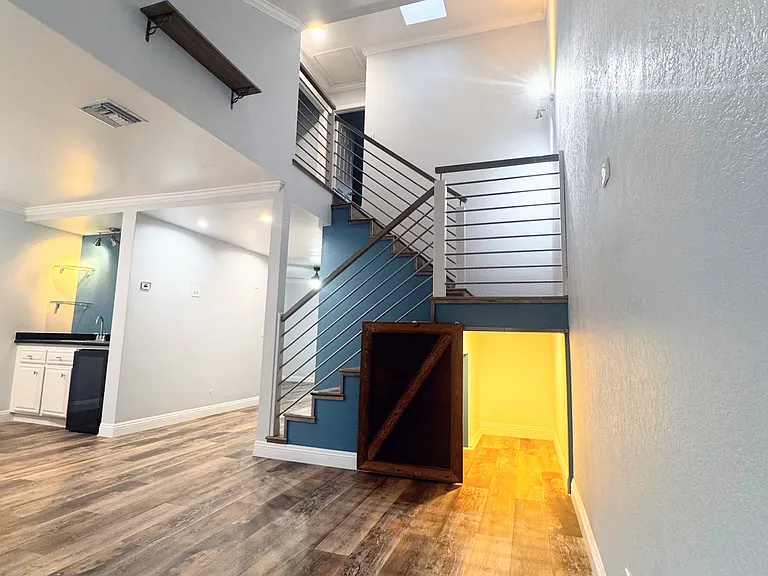 9903 Cedar St #4 — Photo 8
