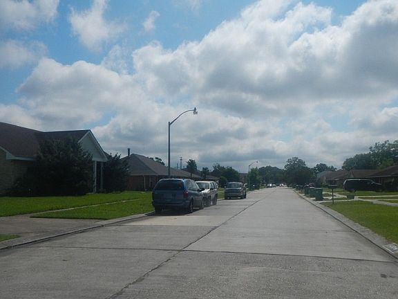 4th image of 2296 N Friendship Dr