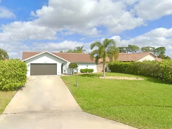 27493 Pelican Ridge Cir, Bonita Springs, FL 34135