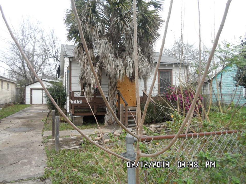 1st image of 717 Neyland St