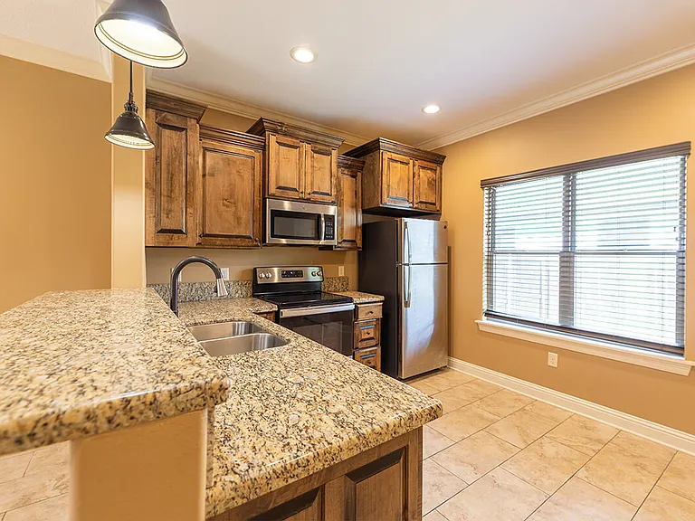 2703-ENTERPRISE-BLVD-Unit-G-kitchen_05272026