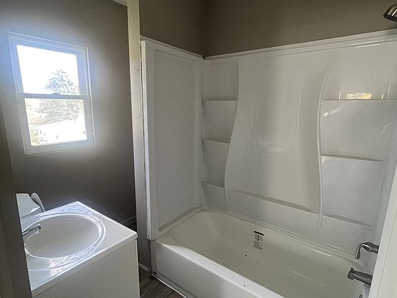 3rd image of 32B E Rockwood Ave #1