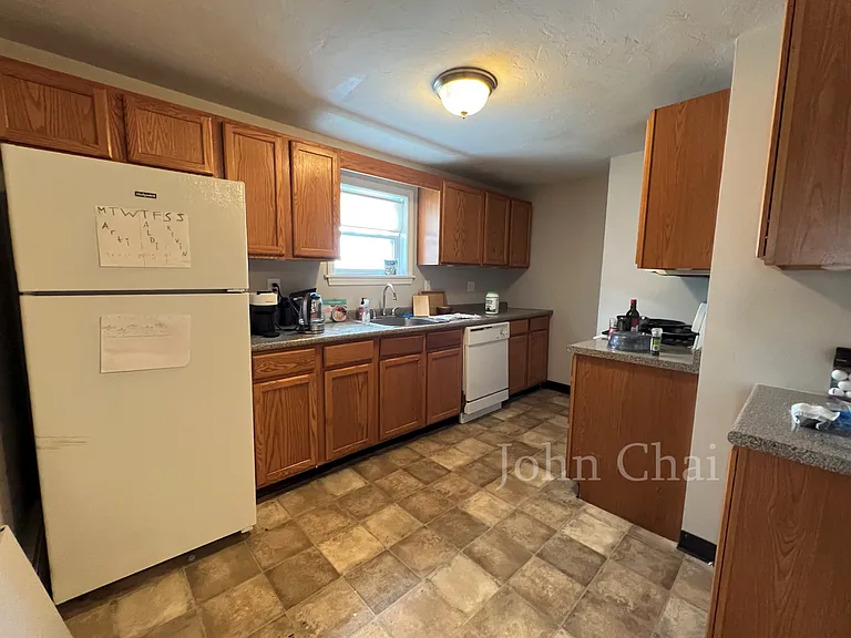 21 Mansfield St #2 — Photo 42