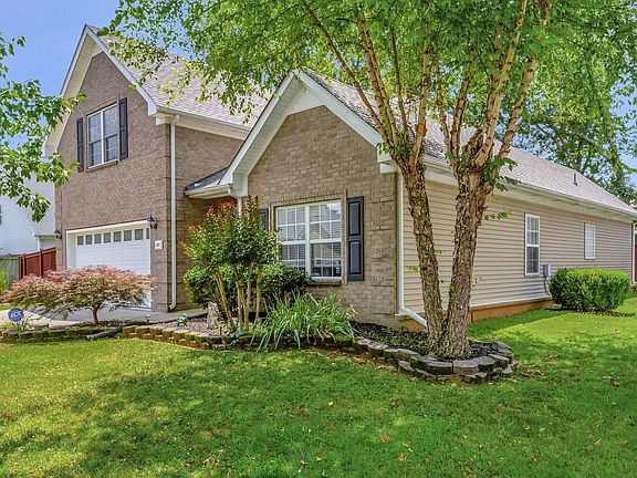 3rd image of 3307 Cotswold Ln