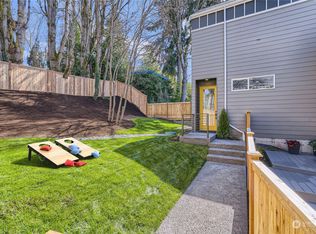 9522 3rd Ave NE #C, Seattle, WA