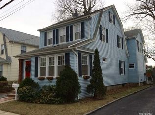 174 E Maujer St, Valley Stream, NY 11580