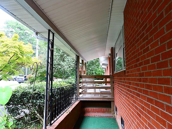 4th image of 907 Gum Branch Rd