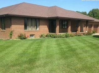 101 W Walnut St, Moundridge, KS 67107