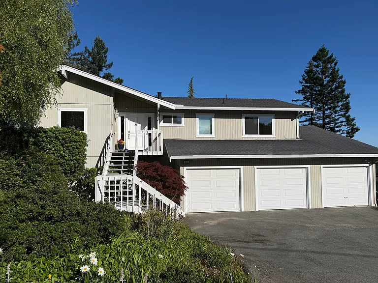 40 Knickerbocker Ln — Photo 1