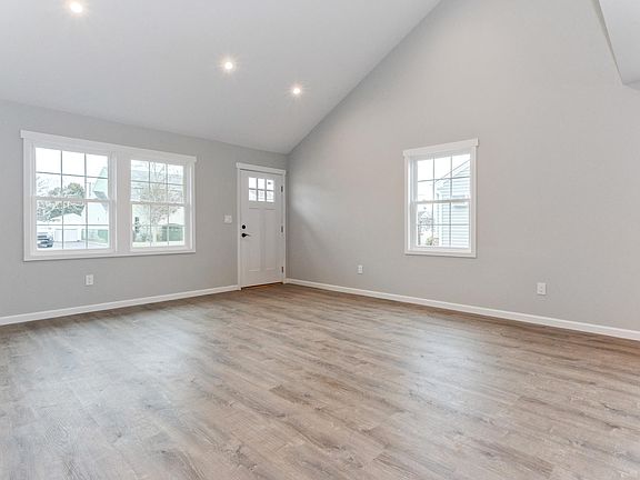 5th image of 18 Kunen Ave