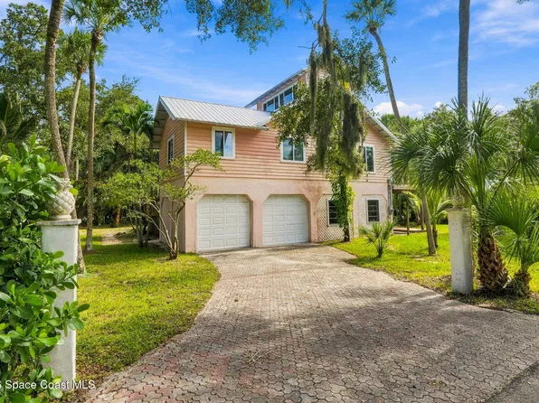 385 Live Oak Dr, Vero Beach, FL 32963