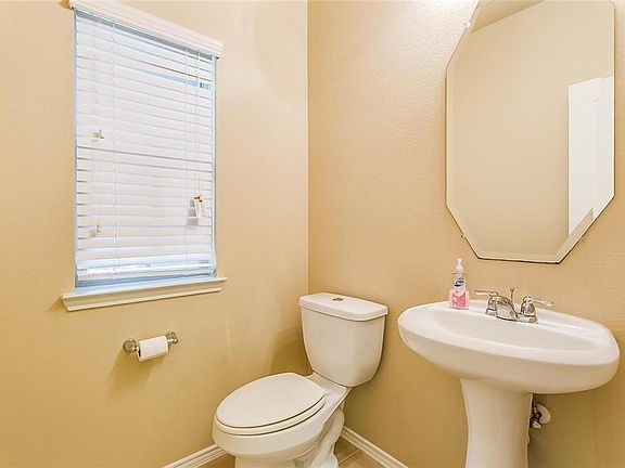 4th image of 2809 Houston Wood Dr