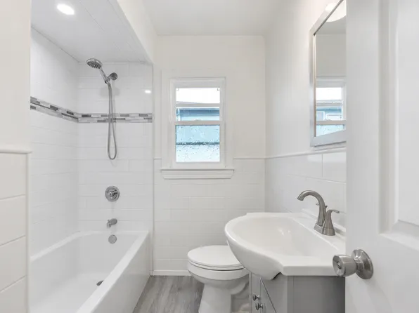 51 E 14th St Floor 2, Bayonne, NJ 07002
