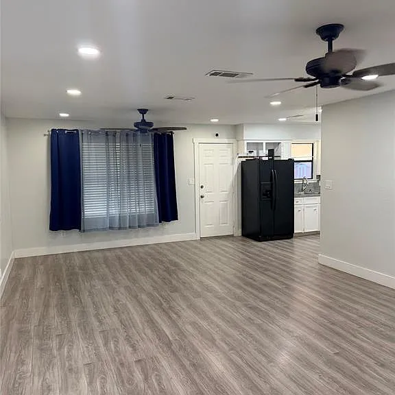 2204 Winchester Dr — Photo 1