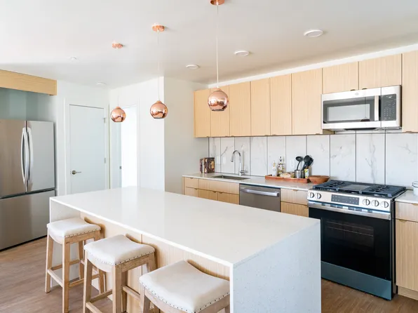 New Sky Highland Townhomes