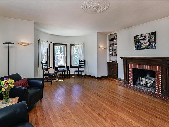 2nd image of 7801 Delmar Blvd APT 2E