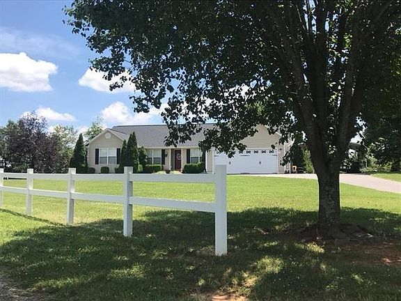 2nd image of 1960 Smallville Ln