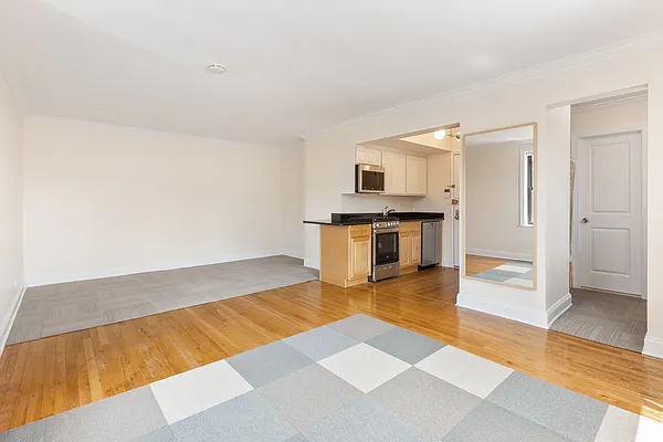 Sold by Level Group | media 12