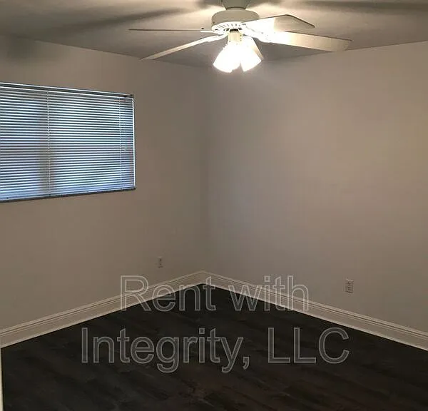 156D Locke St — Photo 12