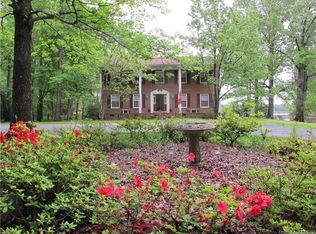 621 Chapel Neck Rd, North, VA 23128