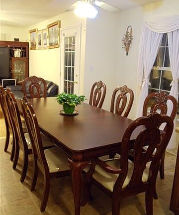 5th image of 423 Shady Glen Cir