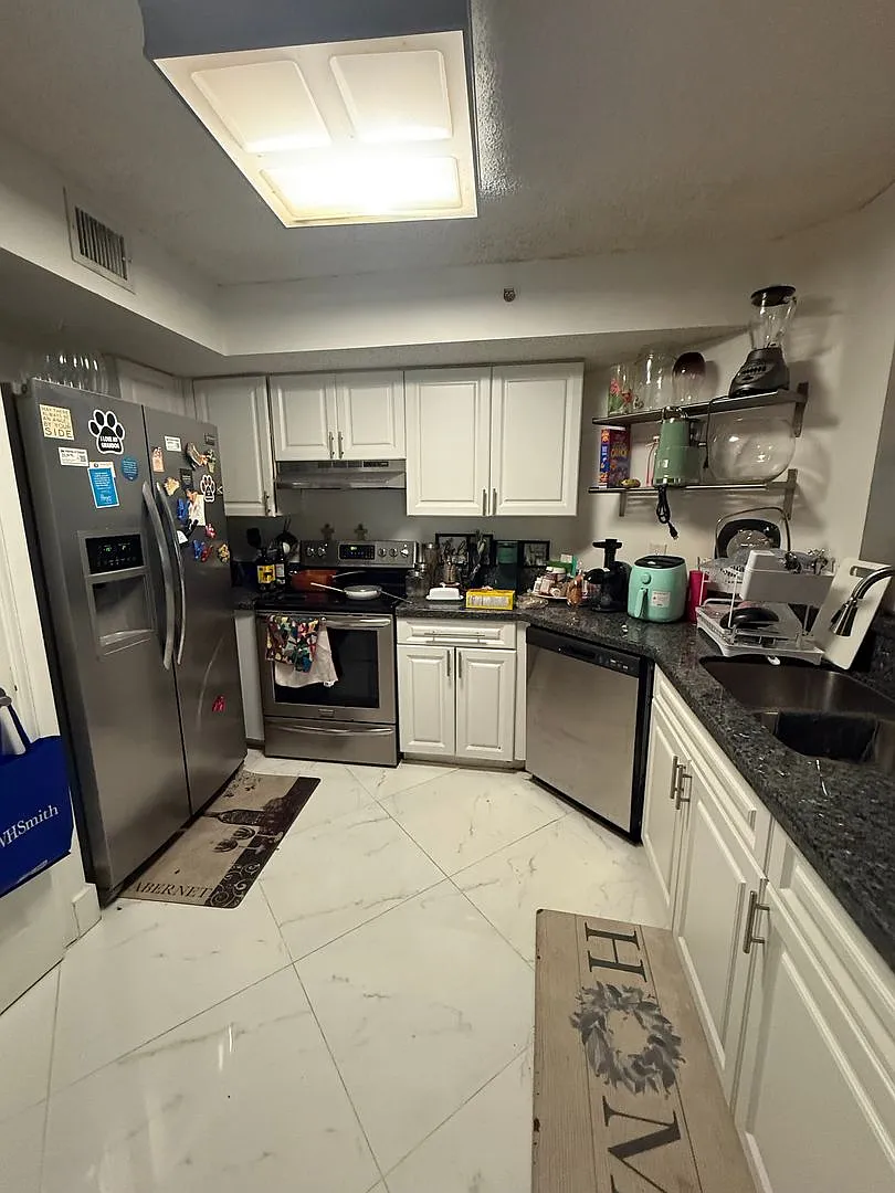 751 - MM Paragon 103 Condo — Photo 2