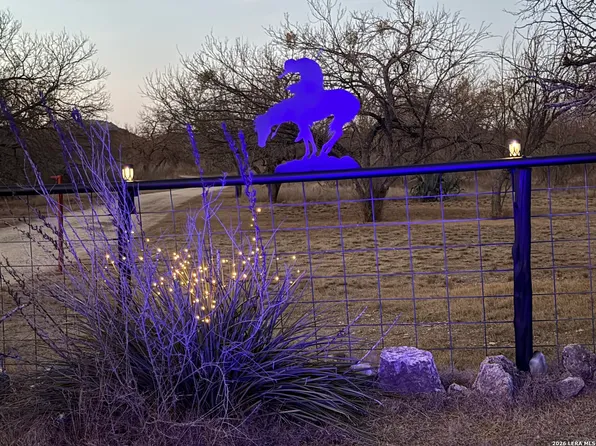 1559 County Road 414, Uvalde, TX 78801