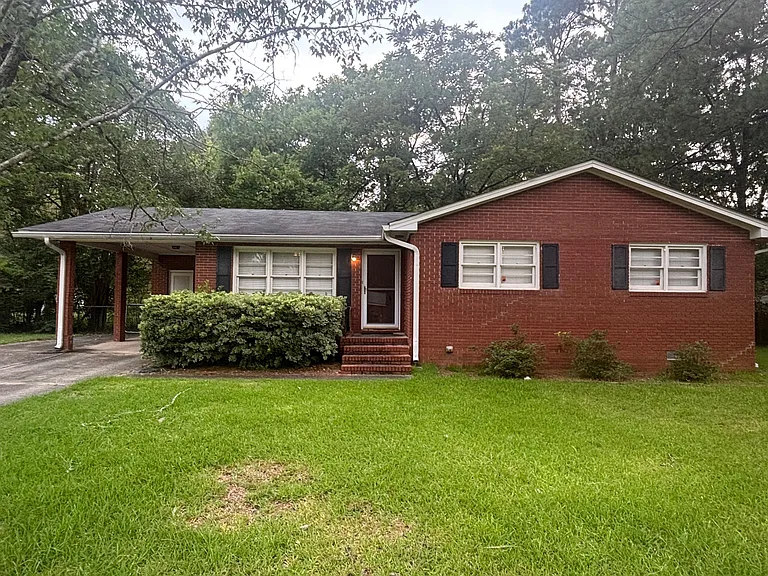 1735 Cardinal Rd — Photo 1