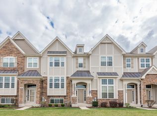 256 Bennett Dr, Carol Stream, IL 60188