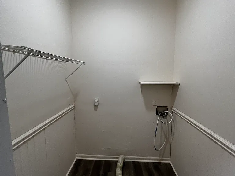 406 Highland Ave SW #2 — Photo 6