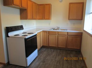 2016 Clay St, Cedar Falls, IA 50613