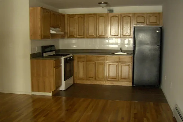 Rented by Gemstone Realty Partners | media 8