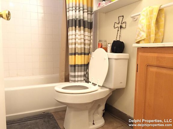 3rd image of 1610 Massachusetts Ave APT B3