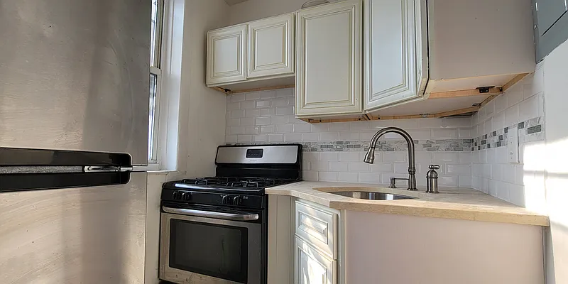 Rented by Highline Residential | media 9