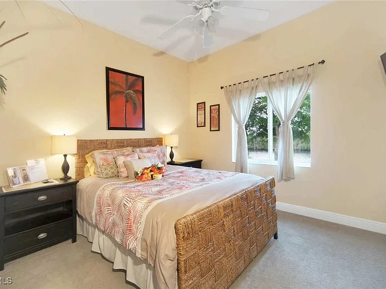 4114 NW 39th Ln — Photo 13