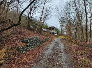 3646 Elkhorn Crk, Elkhorn City, KY 41522