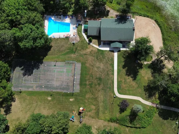 8305 Meadow Lake Rd SW, Motley, MN 56466
